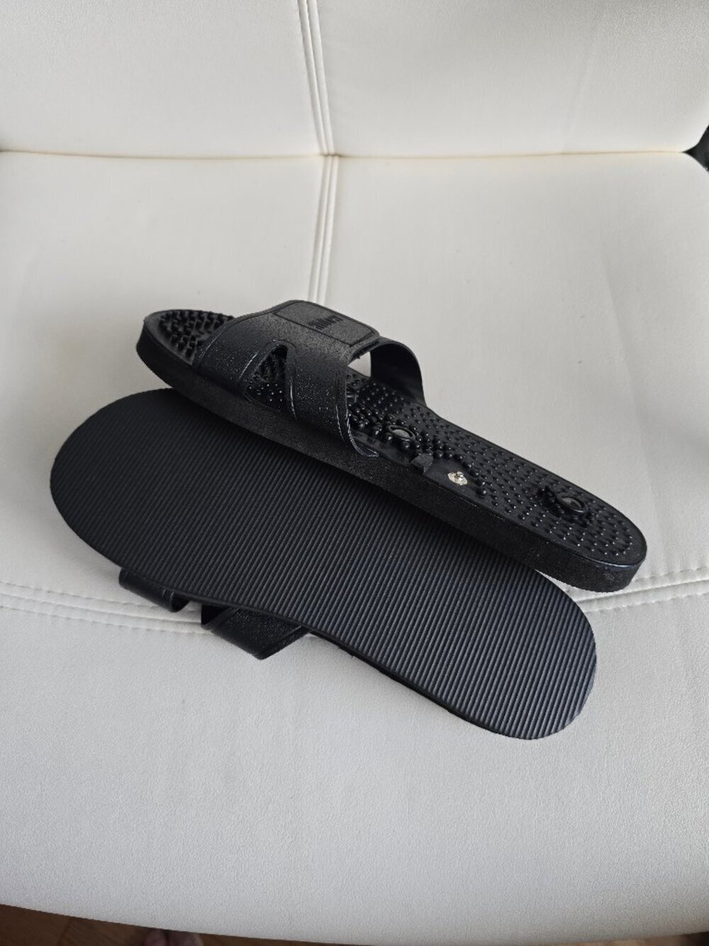 HiDow Foot Massager AcuSlippers Foot Accessory Sandal Only - Slip on Pain Relief - Picture 3 of 6